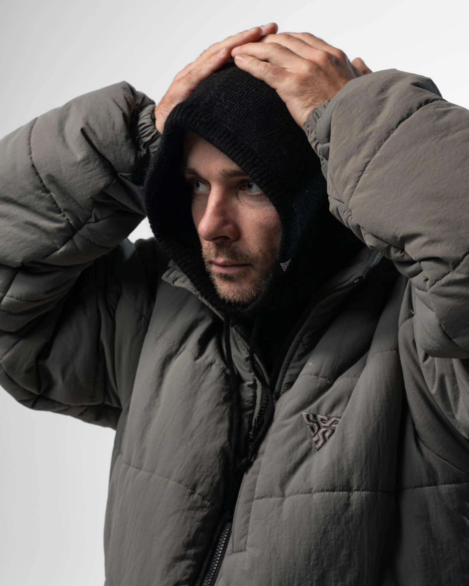 KNIT HOOD - Image 9